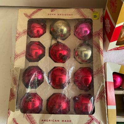 G1162 Large Lot of Vintage Coby and Holly Glass Ball Ornaments