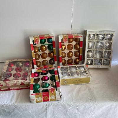 G1162 Large Lot of Vintage Coby and Holly Glass Ball Ornaments