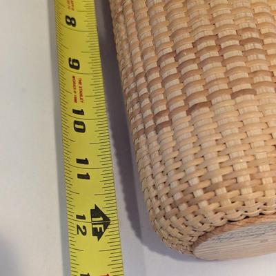 Signed Wicker Wine Caddie & Strawberry Wood Sawmill Critters Selmer Tenn. (DR)
