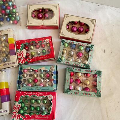 G1176 Lot of Miniature Glass Ball Ornaments