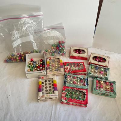 G1176 Lot of Miniature Glass Ball Ornaments