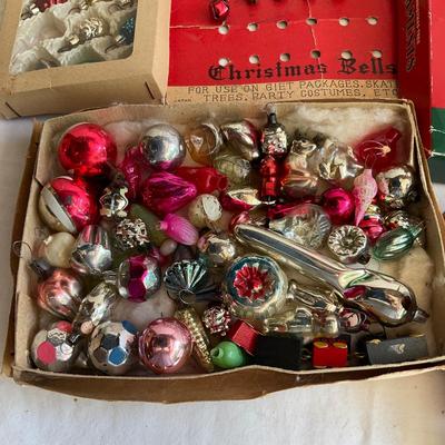 G1178 Lot of Small and Mini Glass and SHINY BRITE Ornaments