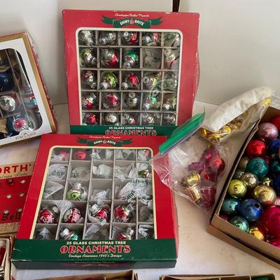 G1178 Lot of Small and Mini Glass and SHINY BRITE Ornaments