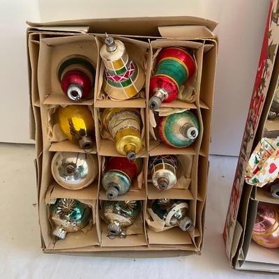 G1185 Five Boxes of Vintage SHINY BRITE Glass Ornaments