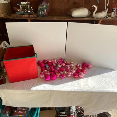 G1190 Lot of Vintage Glass SHINY BRITE and Glass Ornaments with Storage Box