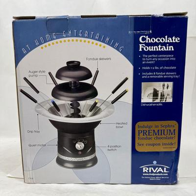 Rival CFF4 2-Pound-Capacity Chocolate Fondue Fountain