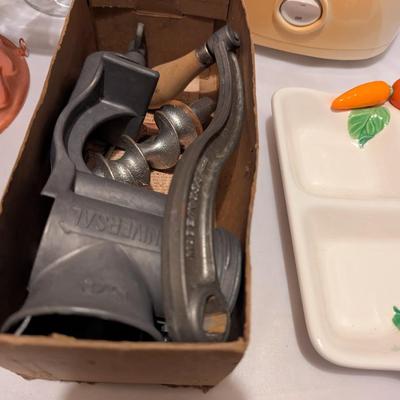 Kitchen Accessories (B)