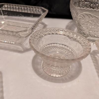 Etched Floral Design & Diamond Serving Dishes (B)