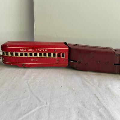 G1199 Vintage MARX Wind Up NYC Streamliner Train Set