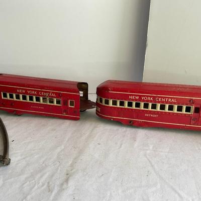 G1199 Vintage MARX Wind Up NYC Streamliner Train Set