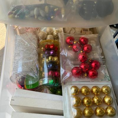 G1203 Five Drawer Craft Christmas Items