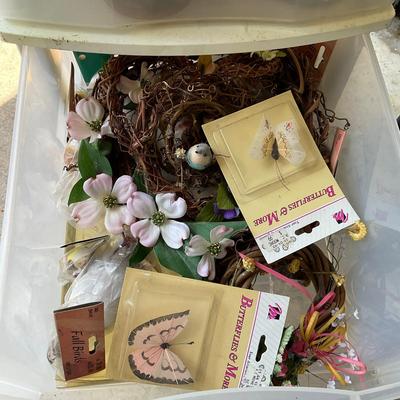 G1204 Five Drawer Craft Christmas Items