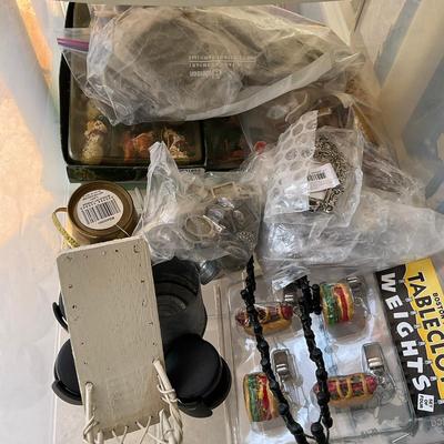 G1204 Five Drawer Craft Christmas Items