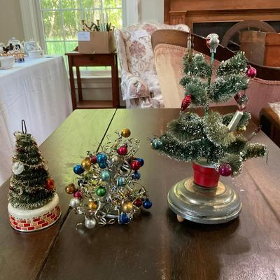 L1224 Vintage Amco Tree, Spiral Mercury Ball Tree, Musical Brush Tree