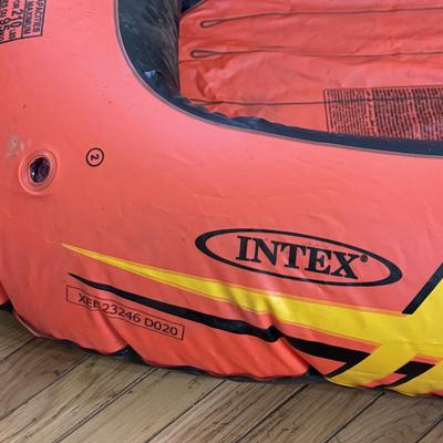 Intex Explorer 200 Two-Person Inflatable Raft (LR-DZ)