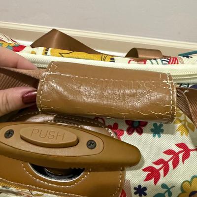 Travel Essentials (PB-BM)