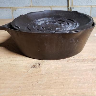 Griswold #5 and 8.5 Cast Iron Pots and More (DR-KD)