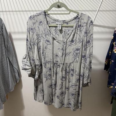 Large Women’s Tops and Blouses Lot Size L-XXL (PB-BM)