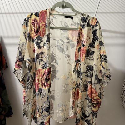 Large Women’s Tops and Blouses Lot Size L-XXL (PB-BM)