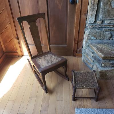 Small Wooden/Cane Rocker W/Horse Hair Stool (DR-KD)