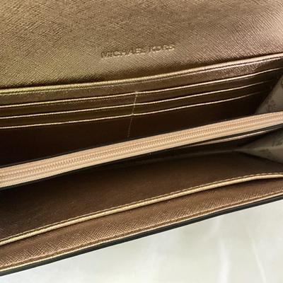 New Michael Kors Wallet, Pale Gold w/shine