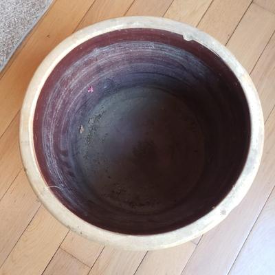 Brown Brother Huntington LI Crock (DR-BM)