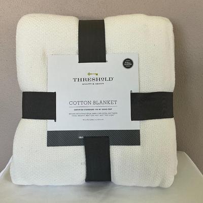 New THRESHOLD Cotton blanket Full/Queen