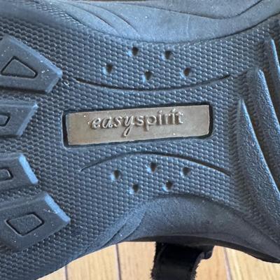 Clarks, Asolo, Explore24, and More Women’s Shoes - Sizes 9-9 1/2 (PB-DZ)