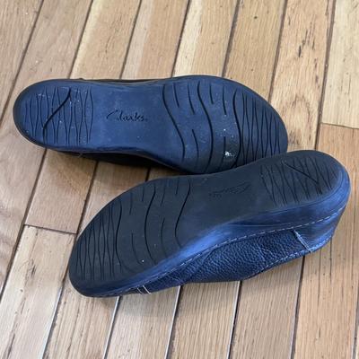Clarks, Asolo, Explore24, and More Women’s Shoes - Sizes 9-9 1/2 (PB-DZ)