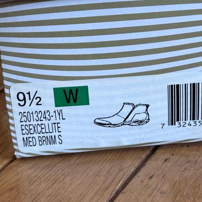 Clarks, Asolo, Explore24, and More Women’s Shoes - Sizes 9-9 1/2 (PB-DZ)