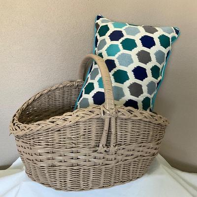 New Wicker Basket with decorative pillow