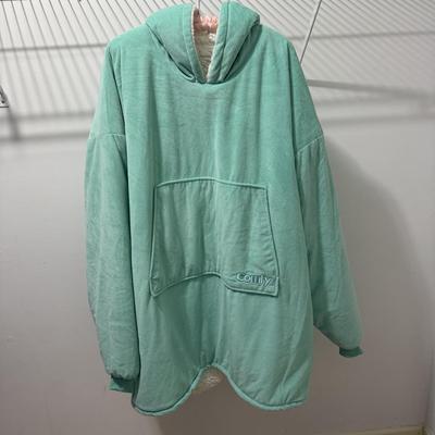 Woman’s Robes (PB-BM)