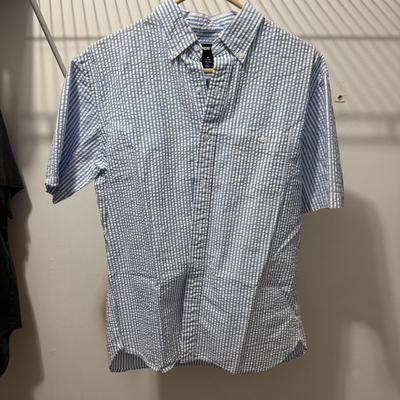 Men’s Short and Long Sleeve Button-Ups Size M (PB-BM)