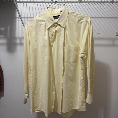 Men’s Short and Long Sleeve Button-Ups Size M (PB-BM)