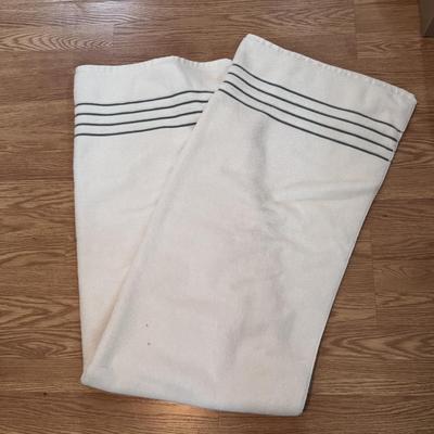 Fieldcrest, Threshold, IKEA, and More Bathroom Accessories (PB-DZ)