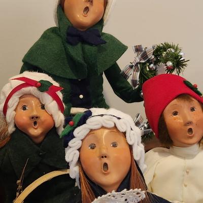 Buyers Choice Carolers
