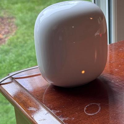 Two Google Nest WiFi Pro’s (PB-DZ)