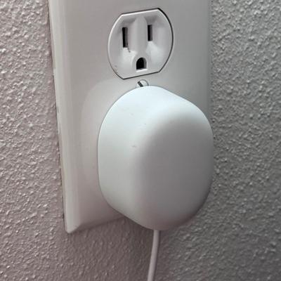 Two Google Nest WiFi Pro’s (PB-DZ)