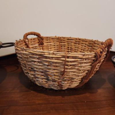 Primitive Basket