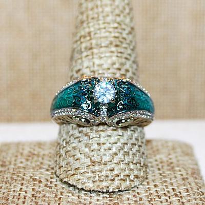 Size 10 Marked .925 "Puffy" AQUAMARINE Party Ring with a Single Main Clear Round Stone on a Silver Band (6.5g)