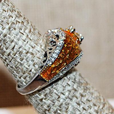 Size 9 Marked .925 "Puffy" AMBER Party Ring with a Single Main Clear Round Stone on a Silver Band (6.3g)