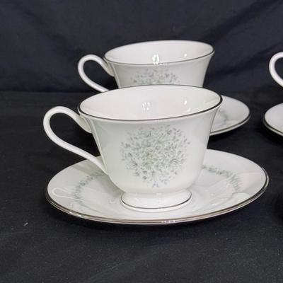 Oxford Bone China in Meadowlark (DR-DZ)