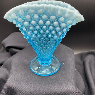 Fenton glass aqua blue hobnail fan vase