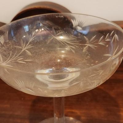 Pedestal Fruit Dish