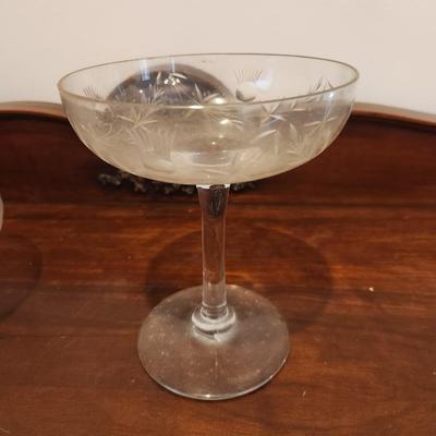 Pedestal Fruit Dish