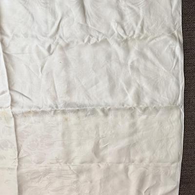 Large White Vintage Tablecloth 124 x 84 cotton