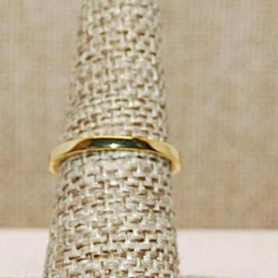 Size 7 Delicate Half Infinity Ring with Single Row of Tiny Stones on a Gold Tone Band (3.4g)