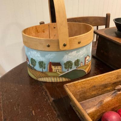 K690 Antique Coffee Grinder & Kitchen Decor LOT