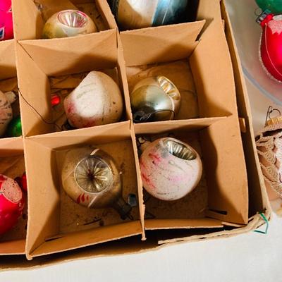 LOT 36: Vintage Glass Christmas Bulbs