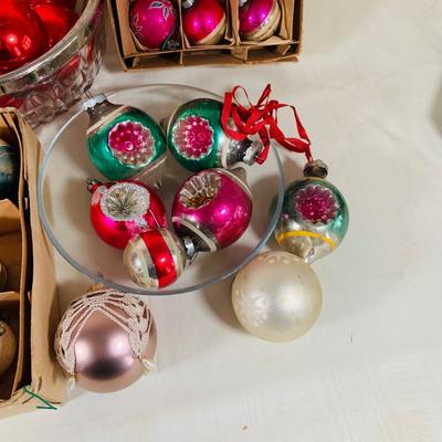 LOT 36: Vintage Glass Christmas Bulbs